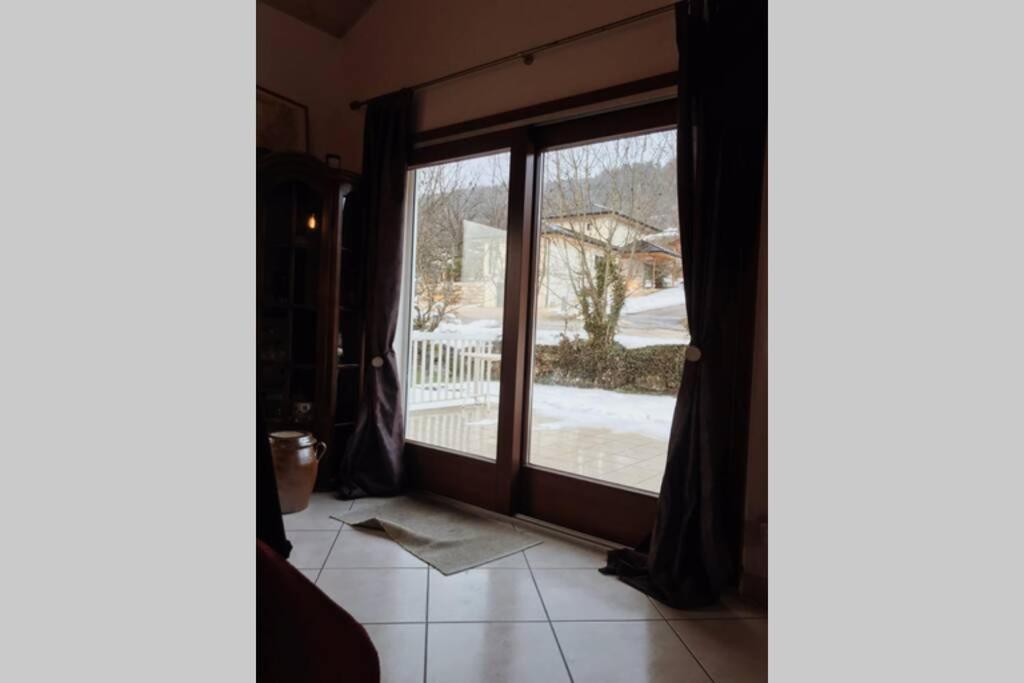 Maison Entiere Au Pied Du Plateau Du Retord 2 Chambres Sdb - Vouvray Ochiaz Luaran gambar