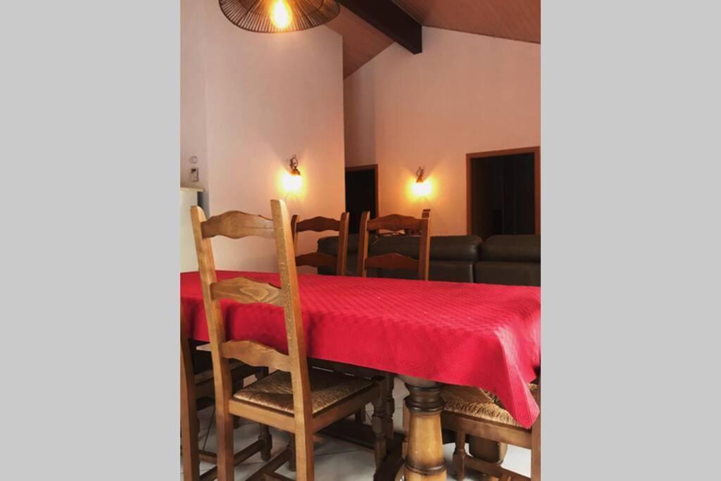 Maison Entiere Au Pied Du Plateau Du Retord 2 Chambres Sdb - Vouvray Ochiaz Luaran gambar