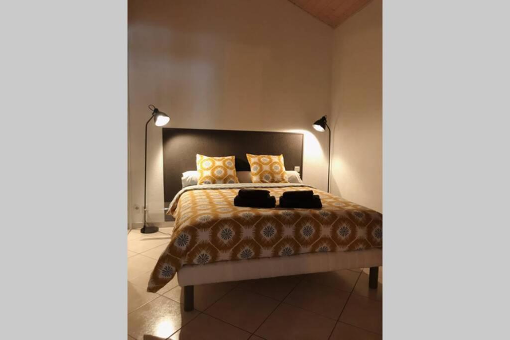 Maison Entiere Au Pied Du Plateau Du Retord 2 Chambres Sdb - Vouvray Ochiaz Luaran gambar